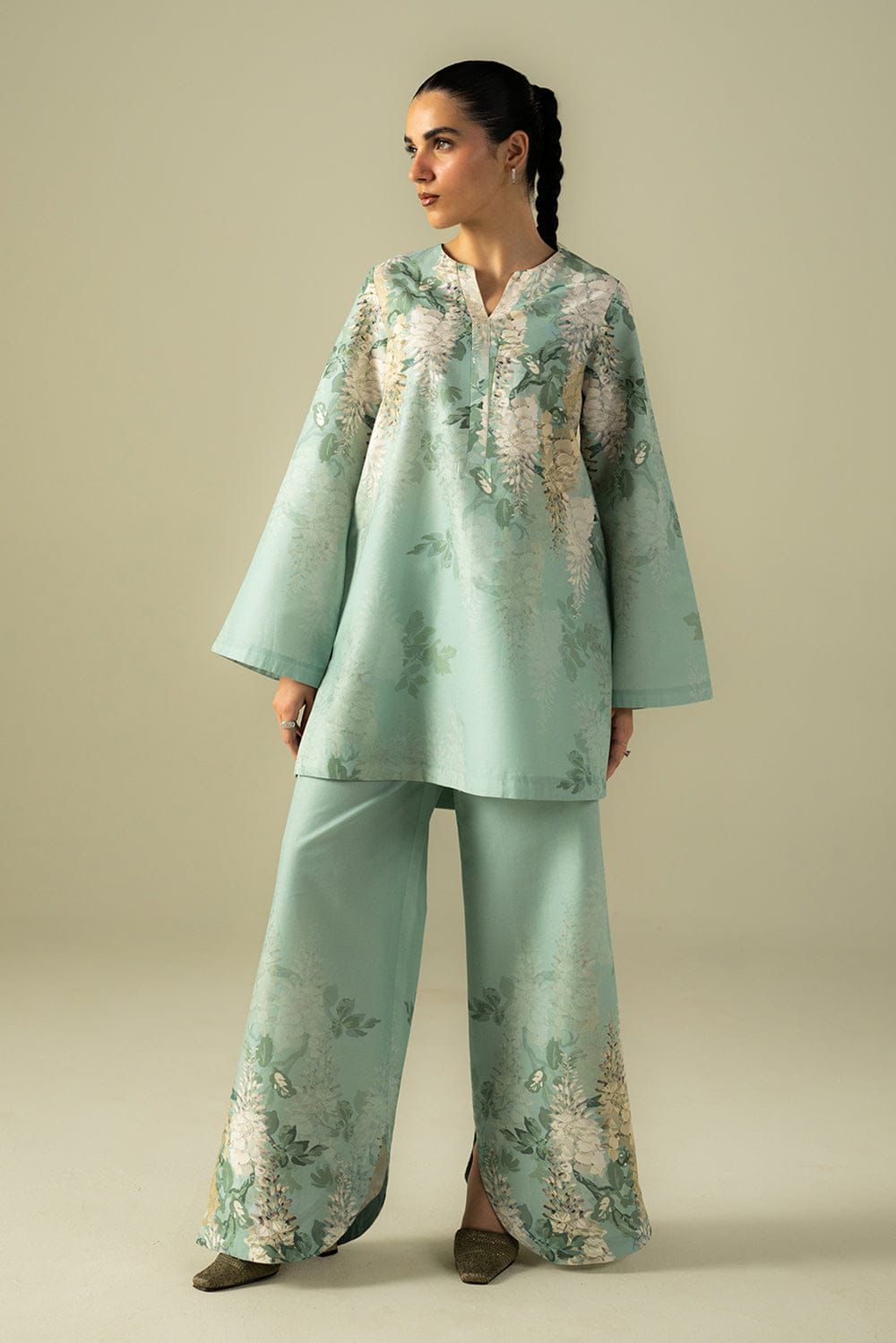 Click to enlarge  Afrozeh Co-ord Sets '25 - Frosted