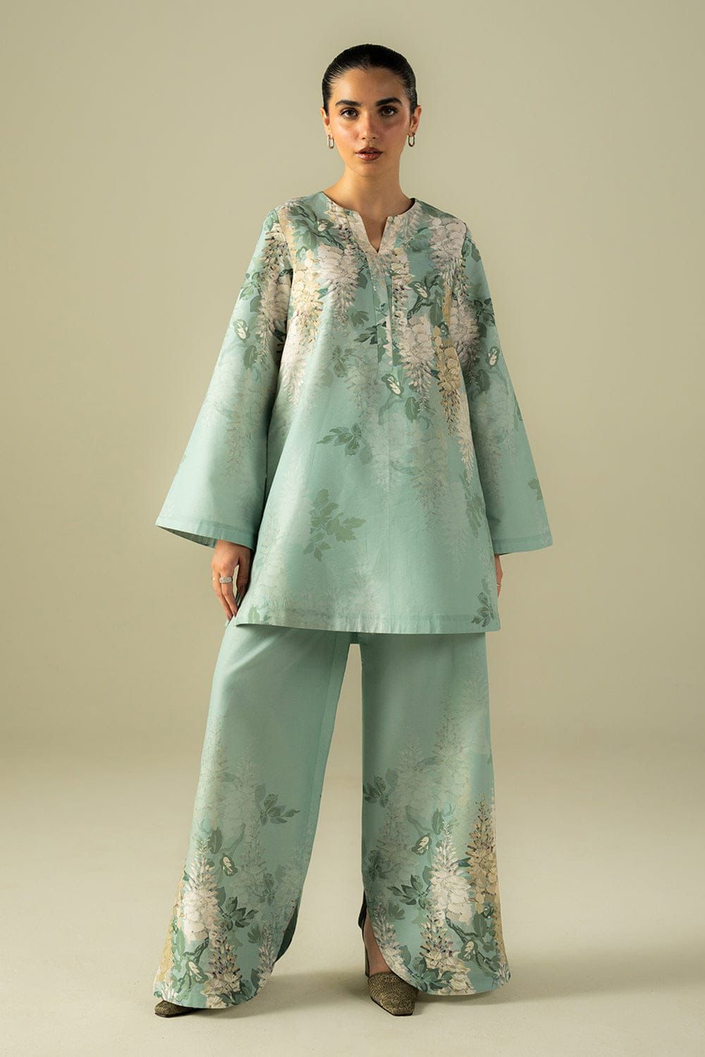 Click to enlarge  Afrozeh Co-ord Sets '25 - Frosted